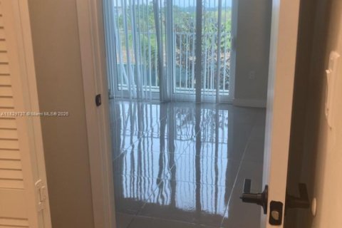 Townhouse in Homestead, Florida 4 bedrooms, 129.88 sq.m. № 1805979 - photo 8
