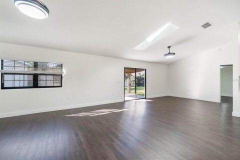 Casa en alquiler en Kissimmee, Florida, 3 dormitorios, 139.73 m2 № 1910324 - foto 5