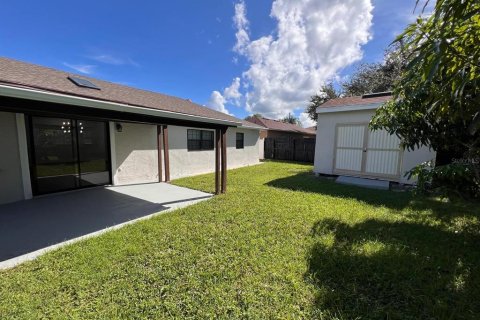 Casa en alquiler en Kissimmee, Florida, 3 dormitorios, 139.73 m2 № 1910324 - foto 24