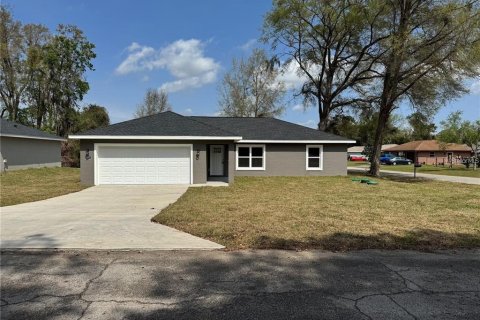 Casa en Summerfield, Florida 3 dormitorios, 125.88 m2 № 2156880