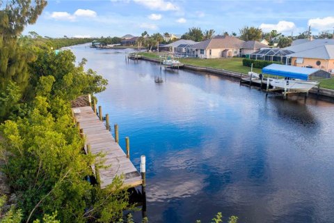 Terreno en Port Charlotte, Florida № 2108546