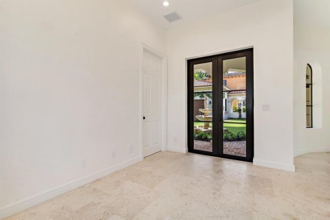 House in West Palm Beach, Florida 4 bedrooms, 257.8 sq.m. № 2392658 - photo 24