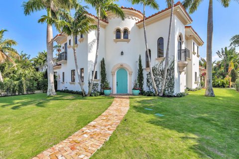 House in West Palm Beach, Florida 4 bedrooms, 257.8 sq.m. № 2392658 - photo 2