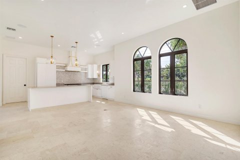 House in West Palm Beach, Florida 4 bedrooms, 257.8 sq.m. № 2392658 - photo 4