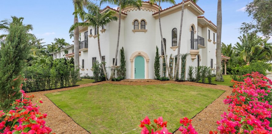 House in West Palm Beach, Florida 4 bedrooms, 257.8 sq.m. № 2392658