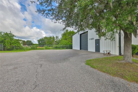 Commercial property in Odessa, Florida 464.51 sq.m. № 1815689 - photo 4