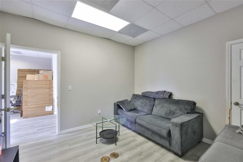 Commercial property in Odessa, Florida 464.51 sq.m. № 1815689 - photo 27