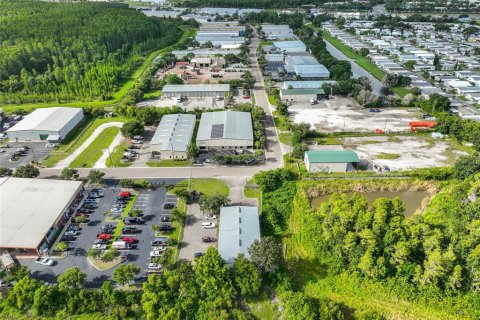 Commercial property in Odessa, Florida 464.51 sq.m. № 1815689 - photo 13