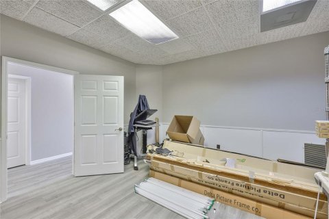 Commercial property in Odessa, Florida 464.51 sq.m. № 1815689 - photo 29