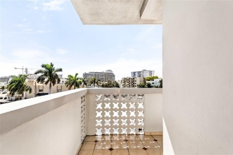 Condominio en venta en Miami Beach, Florida, 1 dormitorio, 80.36 m2 № 1779164 - foto 22