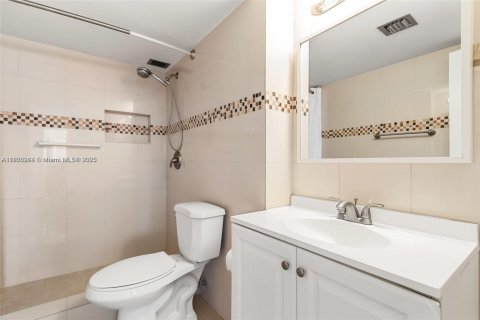 Condominio en venta en Miami Beach, Florida, 1 dormitorio, 80.36 m2 № 1779164 - foto 20