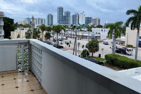 Condominio en venta en Miami Beach, Florida, 1 dormitorio, 80.36 m2 № 1779164 - foto 24
