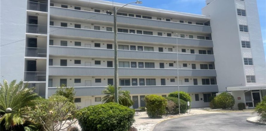 Condominio en Clearwater, Florida, 1 dormitorio № 1844799
