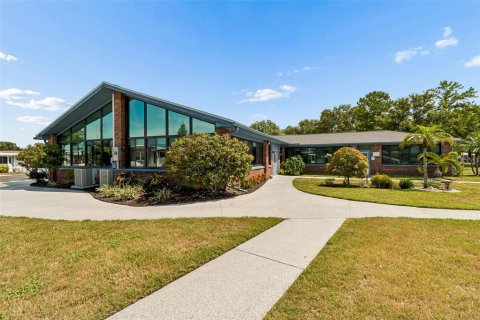 Land in Pinellas Park, Florida № 2238978 - photo 12