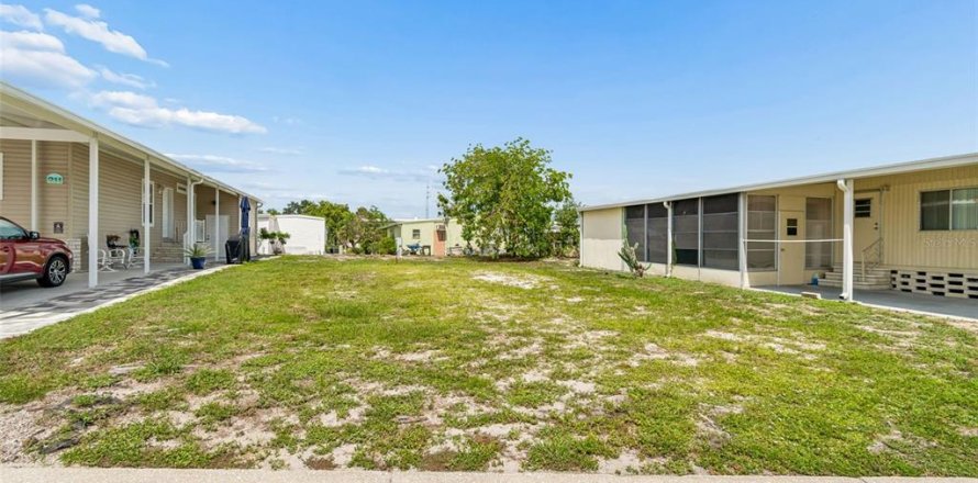 Land in Pinellas Park, Florida № 2238978