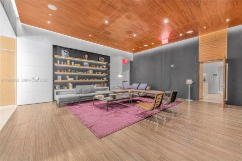 Condominio en venta en Miami, Florida, 1 dormitorio, 82.59 m2 № 2023819 - foto 21