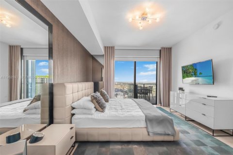 Condominio en venta en Miami, Florida, 1 dormitorio, 82.59 m2 № 2023819 - foto 7