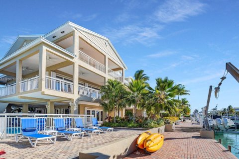 House in Islamorada, Village of Islands, Florida 6 bedrooms № 1870061 - photo 7