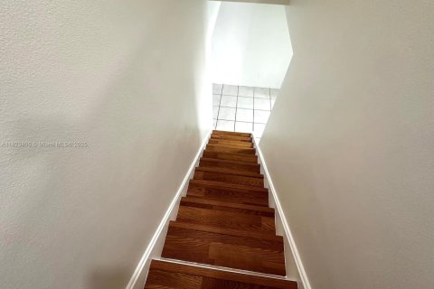 Townhouse in Hialeah, Florida 3 bedrooms, 132.66 sq.m. № 1788545 - photo 7