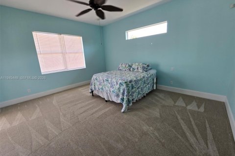 House in Port Charlotte, Florida 3 bedrooms № 2001667 - photo 10