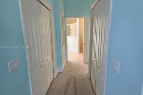 House in Port Charlotte, Florida 3 bedrooms № 2001667 - photo 13