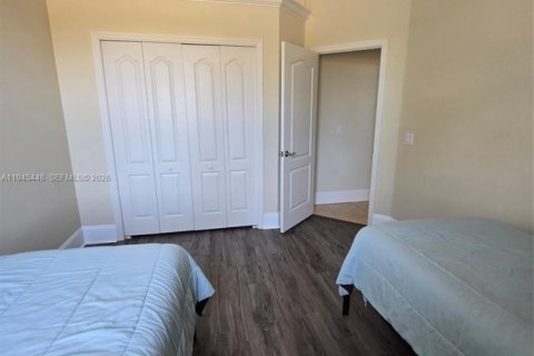 House in Port Charlotte, Florida 3 bedrooms № 2001667 - photo 24