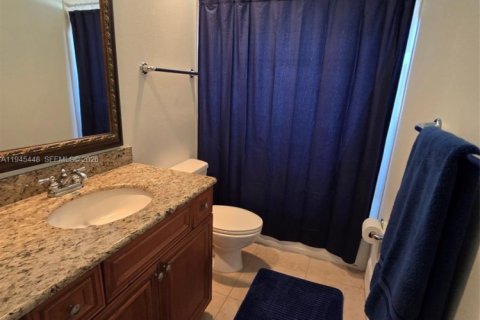House in Port Charlotte, Florida 3 bedrooms № 2001667 - photo 22