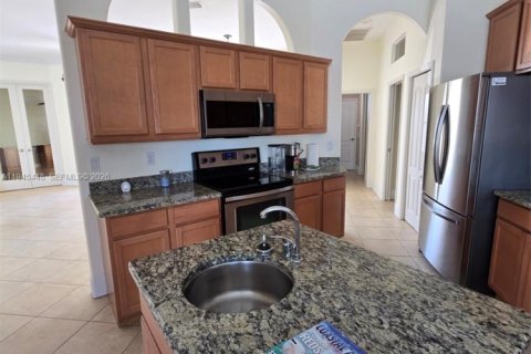 House in Port Charlotte, Florida 3 bedrooms № 2001667 - photo 26