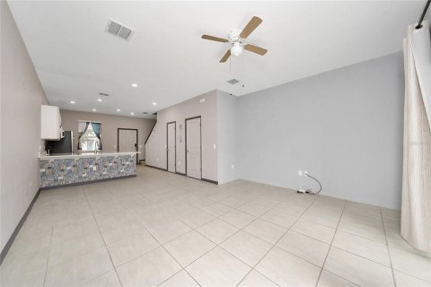 Touwnhouse à louer à Kissimmee, Floride: 2 chambres, 110.27 m2 № 2111755 - photo 5