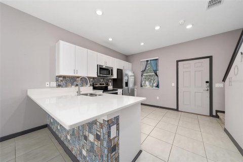 Touwnhouse à louer à Kissimmee, Floride: 2 chambres, 110.27 m2 № 2111755 - photo 10