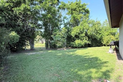 House in Port Charlotte, Florida 2 bedrooms, 132.76 sq.m. № 1851232 - photo 13