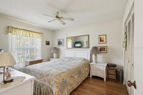 House in New Port Richey, Florida 2 bedrooms, 139.54 sq.m. № 1637585 - photo 25