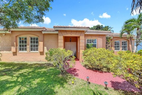 House in Homestead, Florida 4 bedrooms, 154.4 sq.m. № 2012489