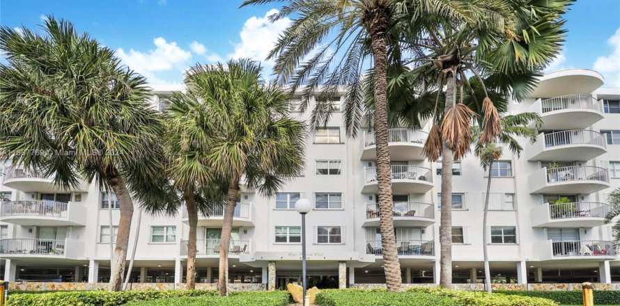 Condo in Key Biscayne, Florida, 2 bedrooms  № 1874648