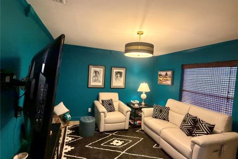 House in Apollo Beach, Florida 3 bedrooms, 172.24 sq.m. № 2317502 - photo 10