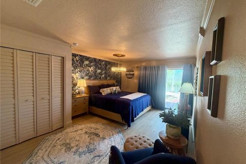 House in Apollo Beach, Florida 3 bedrooms, 172.24 sq.m. № 2317502 - photo 20