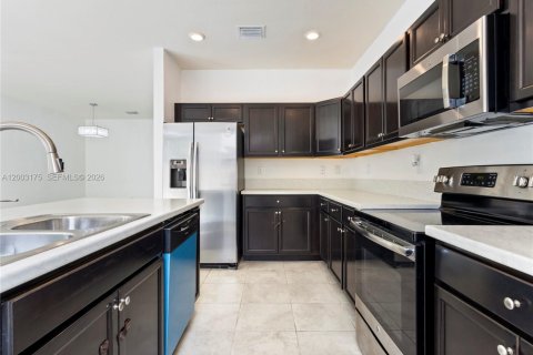 Touwnhouse à vendre à Homestead, Floride: 3 chambres, 169.92 m2 № 2066544 - photo 10