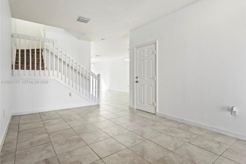 Touwnhouse à vendre à Homestead, Floride: 3 chambres, 169.92 m2 № 2066544 - photo 4