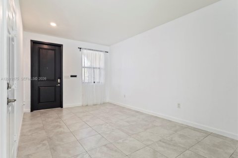 Touwnhouse à vendre à Homestead, Floride: 3 chambres, 169.92 m2 № 2066544 - photo 3