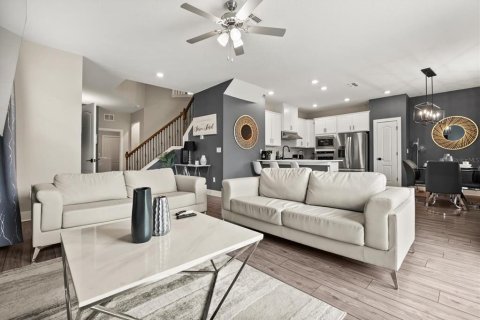 House in Four Corners, Florida 4 bedrooms, 194.07 sq.m. № 1789164 - photo 6