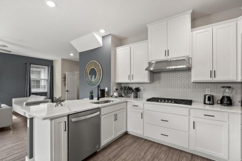 House in Four Corners, Florida 4 bedrooms, 194.07 sq.m. № 1789164 - photo 9