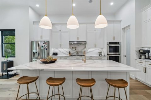 Casa en venta en Tampa, Florida, 4 dormitorios, 279.54 m2 № 2215604 - foto 25