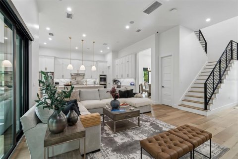 Casa en venta en Tampa, Florida, 4 dormitorios, 279.54 m2 № 2215604 - foto 21