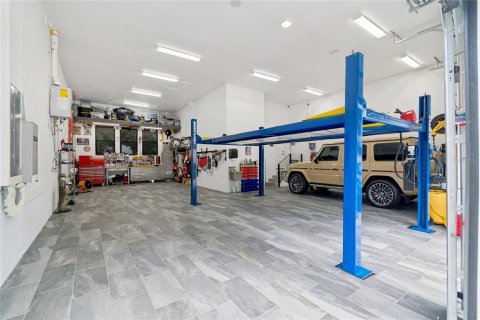 Casa en venta en Tampa, Florida, 4 dormitorios, 279.54 m2 № 2215604 - foto 6
