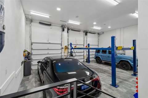 Casa en venta en Tampa, Florida, 4 dormitorios, 279.54 m2 № 2215604 - foto 8