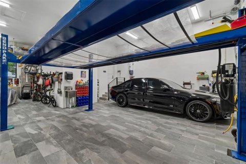 Casa en venta en Tampa, Florida, 4 dormitorios, 279.54 m2 № 2215604 - foto 17