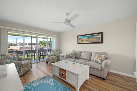 Condo in Punta Gorda, Florida, 2 bedrooms  № 1744376 - photo 14