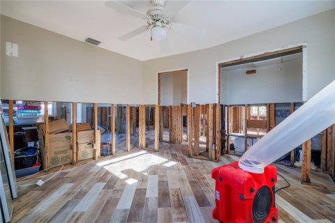 House in Madeira Beach, Florida 3 bedrooms, 133.78 sq.m. № 1724430 - photo 26