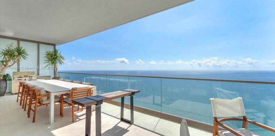 Condo à Sunny Isles Beach, Floride, 4 chambres  № 1707284
