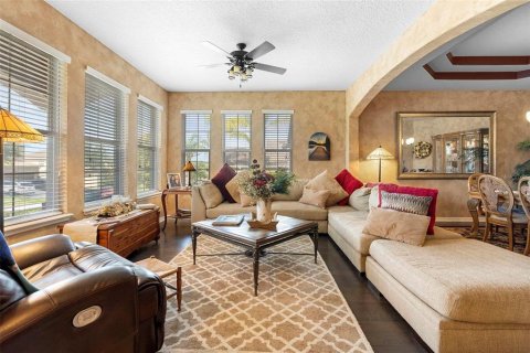 House in Apopka, Florida 4 bedrooms, 253.72 sq.m. № 1761299 - photo 11